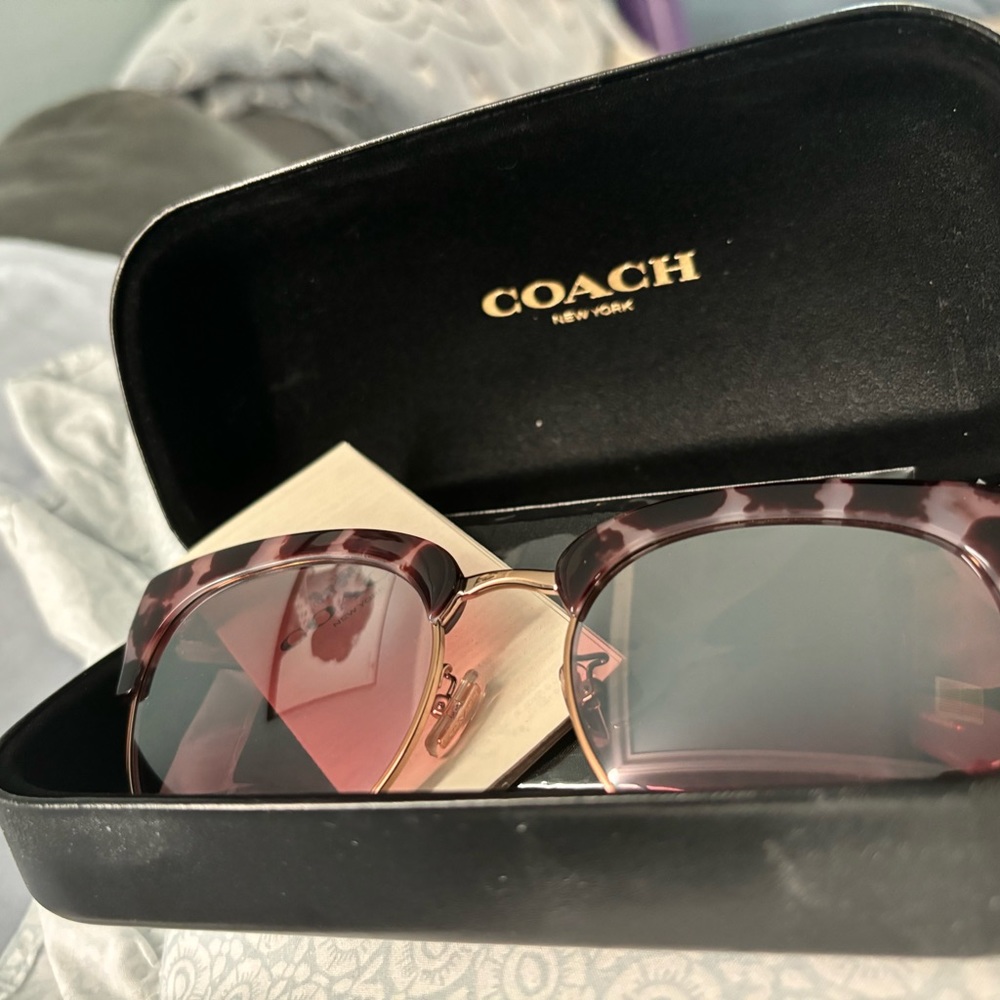 💕Brand New Coach Cat Eye Sunglasses! 🕶️💕